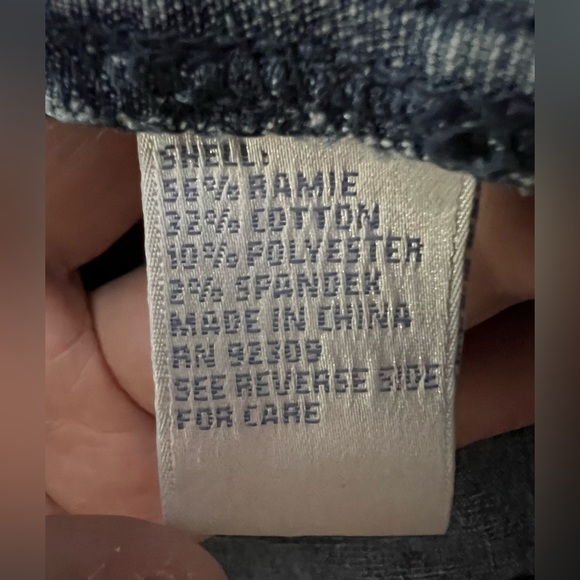 Diane Gilman Women’s Detailed Denim Long Sleeve Jacket! Size M. - Picture 14 of 15